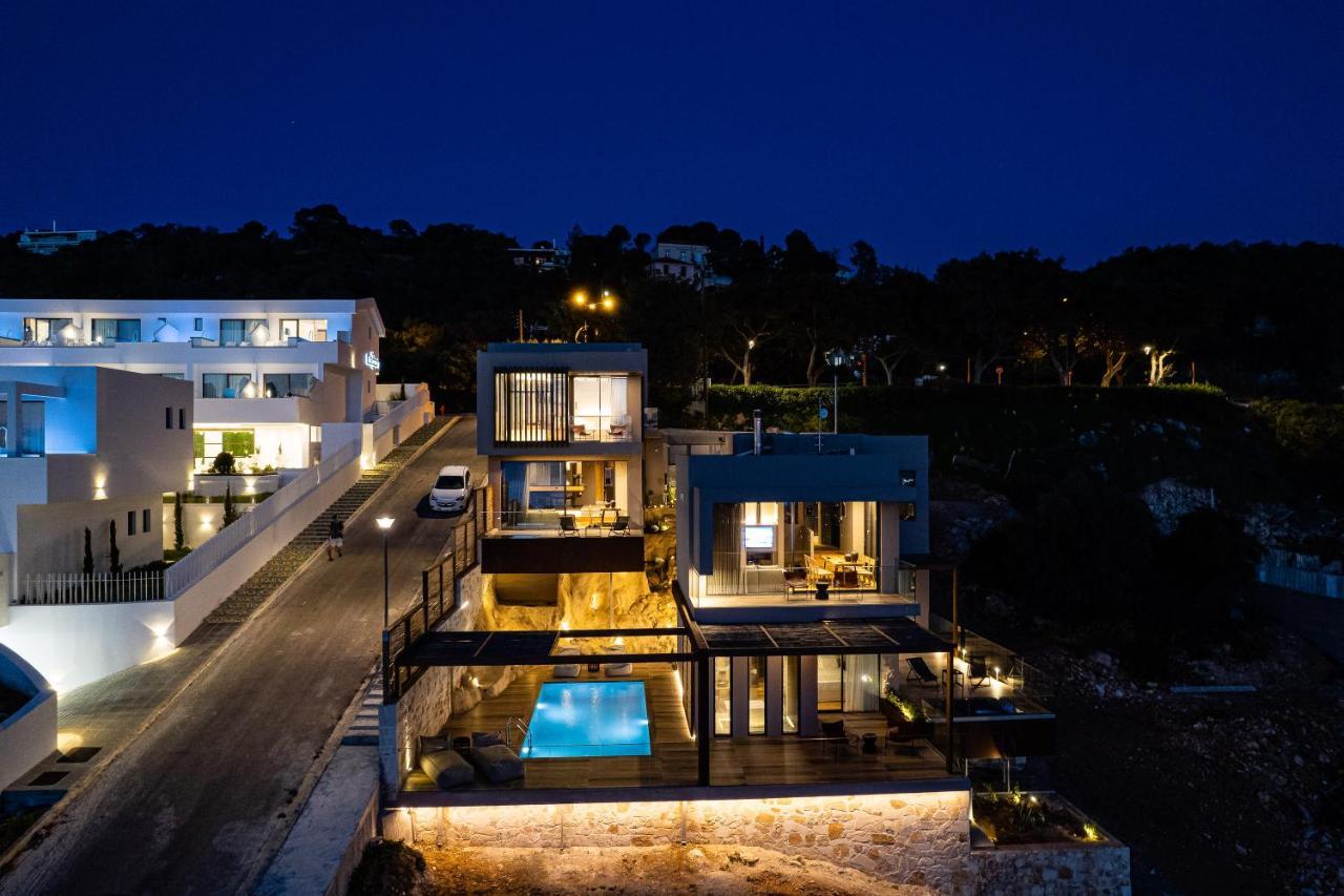 Omma * Chrissi Akti Chania